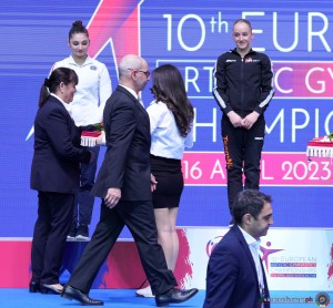 podium beam ph simone ferraro sfa02194 copia